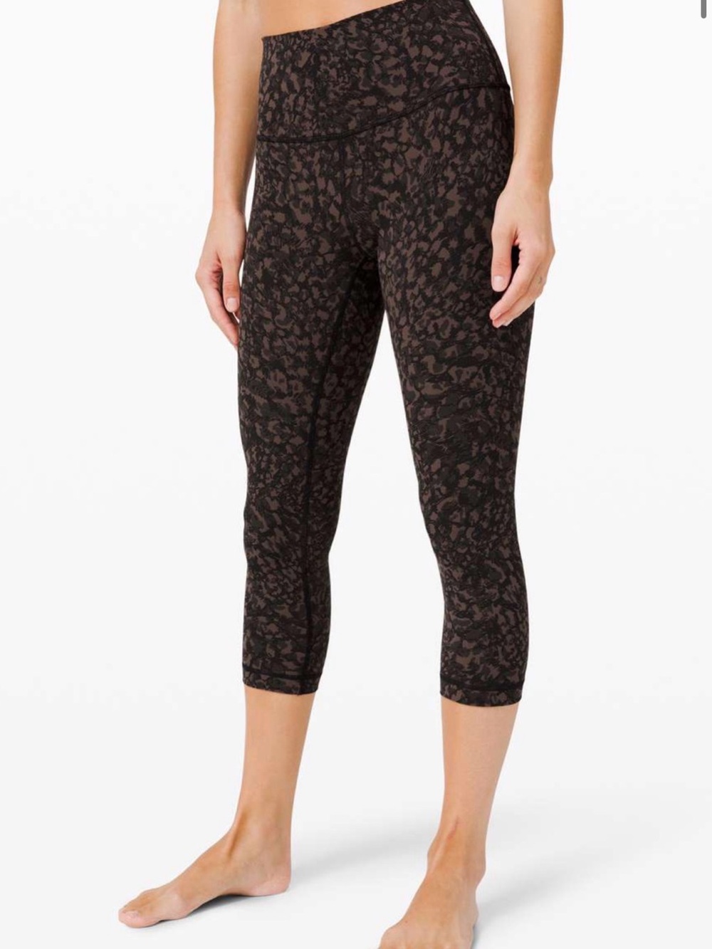 Lululemon Wunder Under Crop (High-Rise) Luxtreme 21" Wild Thing Camo Brown